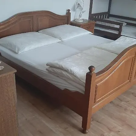 Pod Dębem *